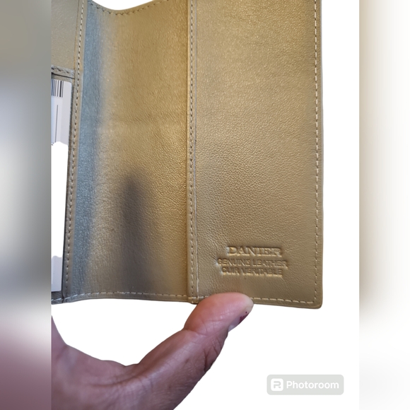 New DANIER passport cover /unisex - Picture 5 of 6